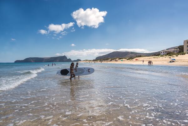 Het 9 kilometer lange strand van Porto Santo is geschikt voor veel watersporten